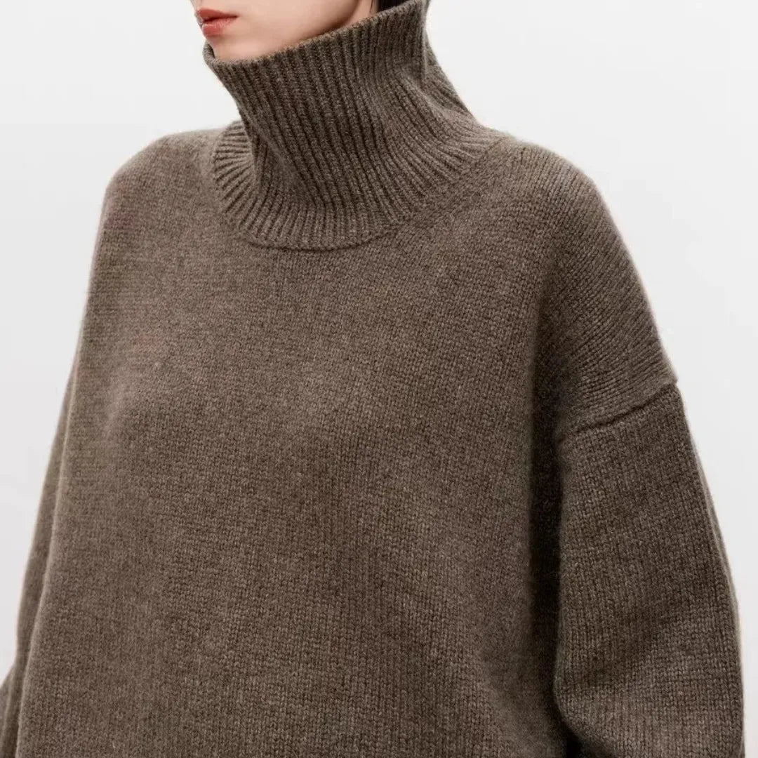 Aurelia Turtleneck